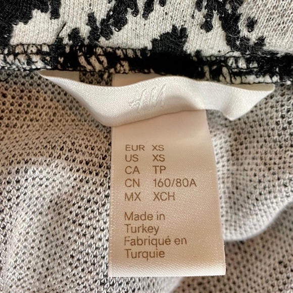 H&M Mock Neck Dress - Picture 2 of 3